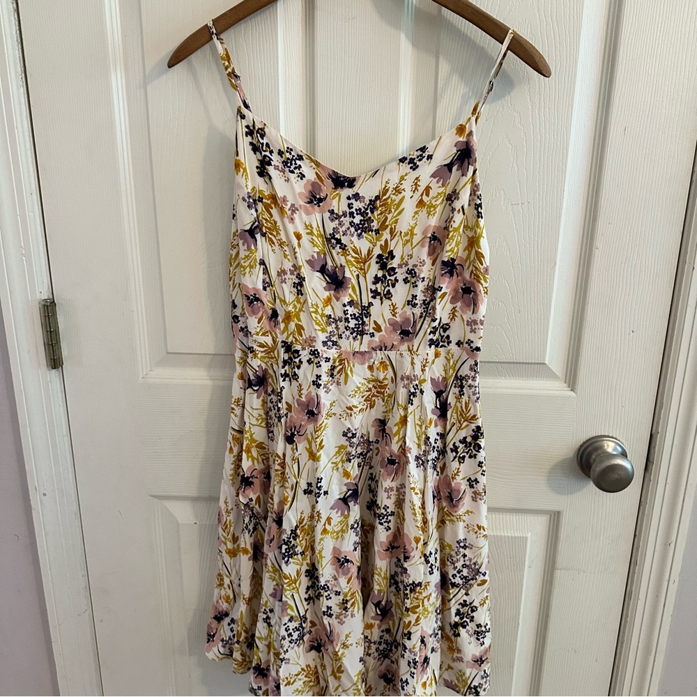 Old Navy. Floral strappy sundress, fully lined, EUC, size L